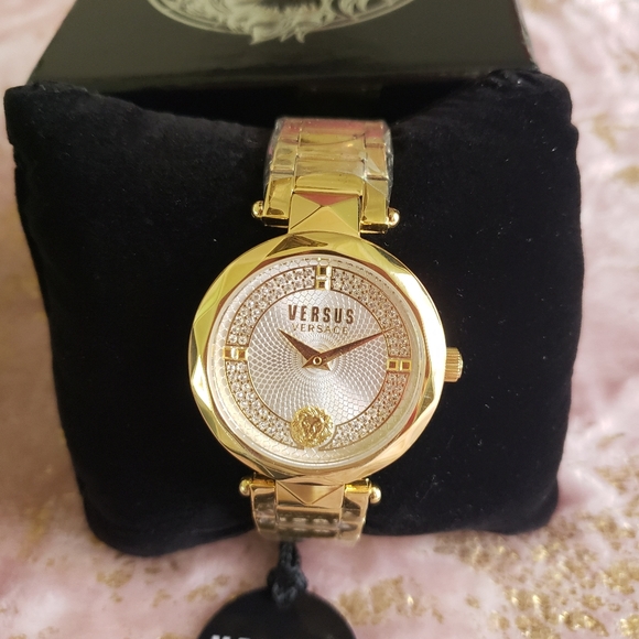 VERSUS VERSACE | Covent Garden Crystal Bracelet Watch - Picture 8 of 16